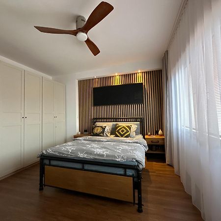 Andel Apartment With Terrace Prag Dış mekan fotoğraf