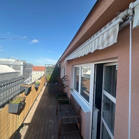 Andel Apartment With Terrace Prag Dış mekan fotoğraf